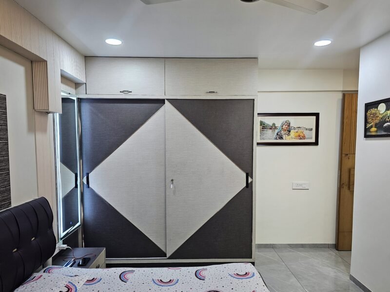 Diamond wardrobe — Aviary — 3BHK, Ghatlodiya